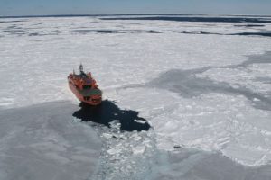 icebreaker-ship-antarctic-sea-ice