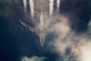 spryaing jet closeup